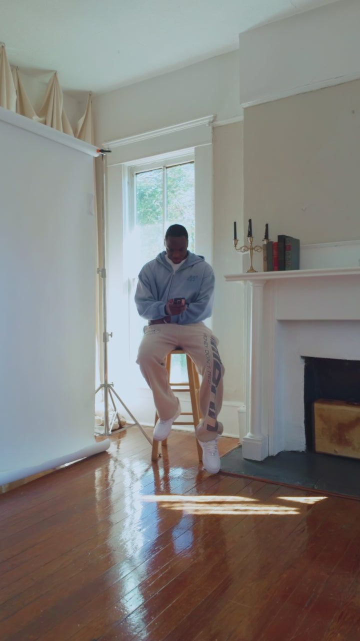 Grey "MONEY DON'T REST NOWHERE" Sweat